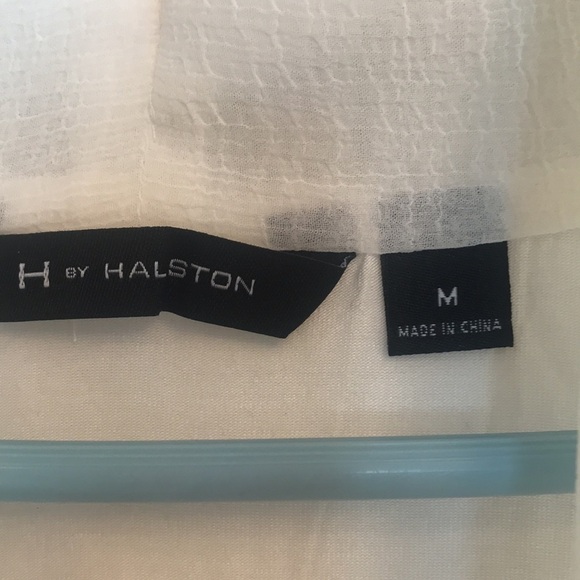 H by Halston brand size M pullover short sleeve top- longer in back - Picture 2 of 5